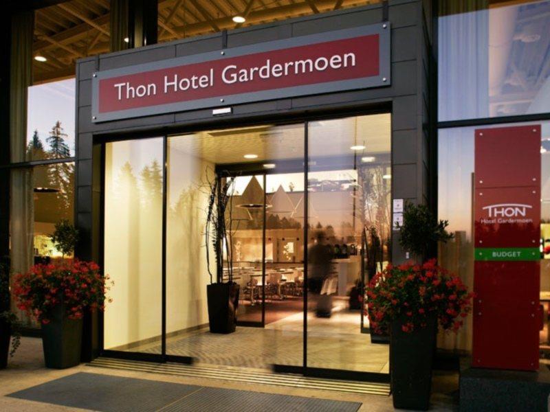 Thon Hotel Gardermoen Exterior photo